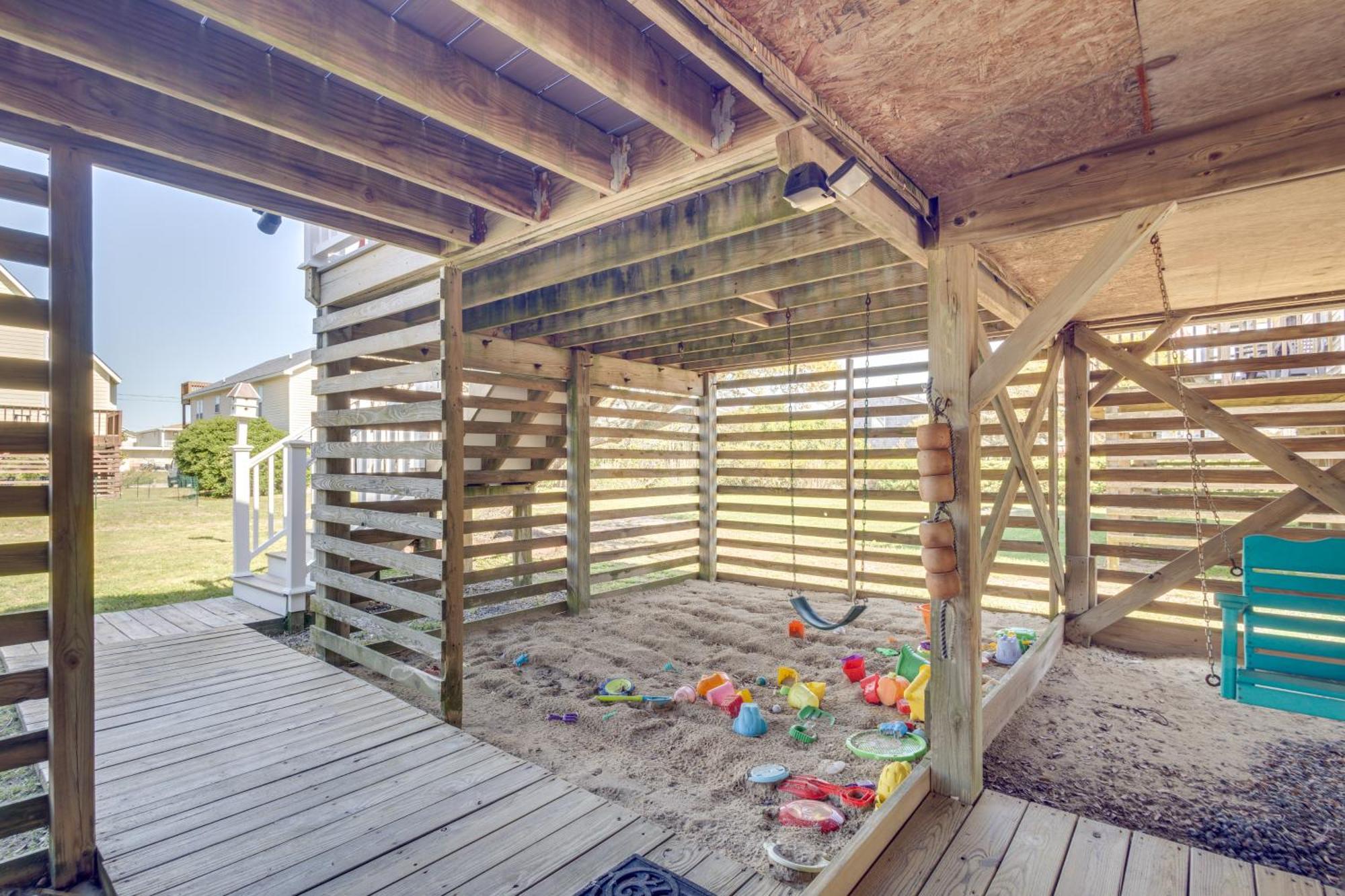 Coastal Home With Deck And Outdoor Shower Kill Devil Hills Bagian luar foto